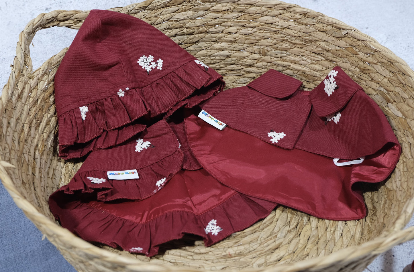 首周り〜23cmまで|犬服|赤ずきん花柄刺繡マント