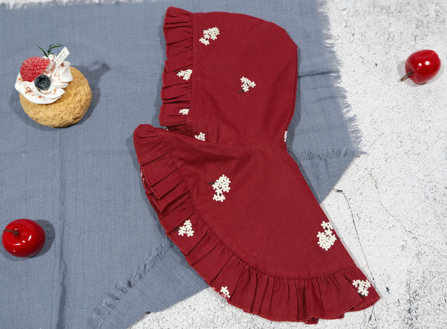 首周り〜23cmまで|犬服|赤ずきん花柄刺繡マント