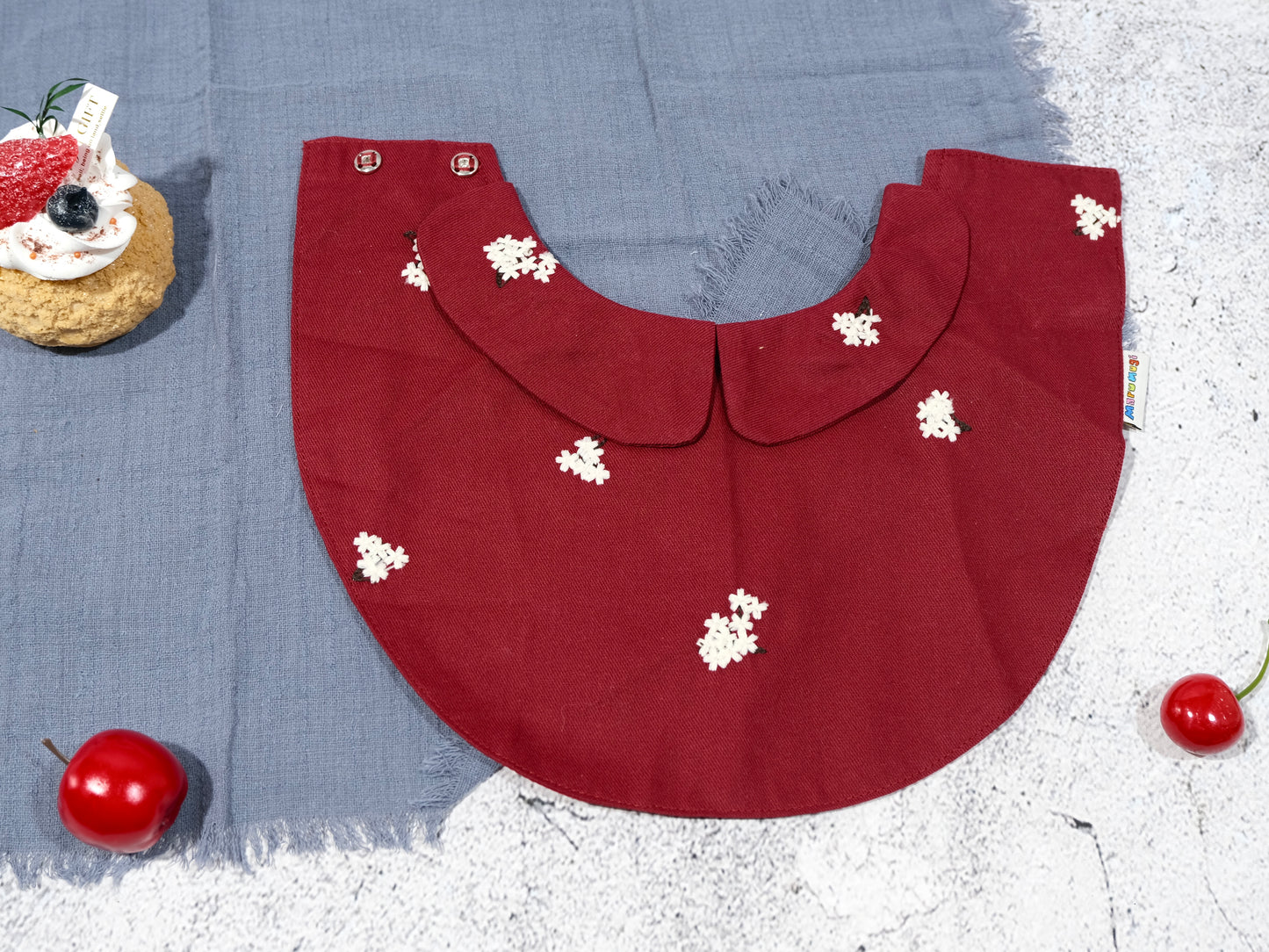 首周り〜23cmまで|犬服|赤ずきん花柄刺繡マント