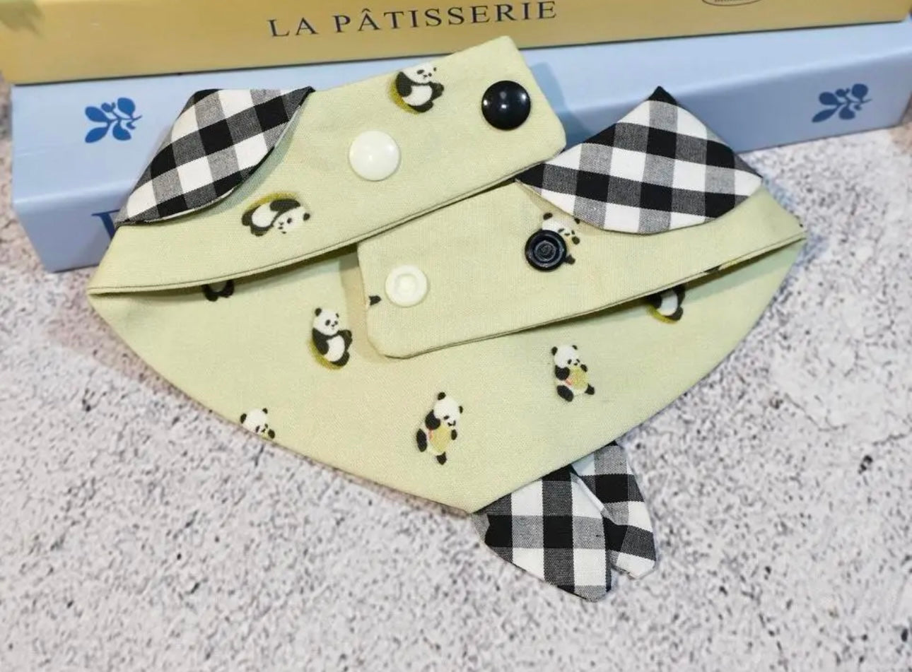 【夏🍉セール♪12％OFF】 🐼犬スタイ ネクレススタイ　４サイズ　猫スタイ　パンダ柄　ペットスタイ　犬用スタイ　猫用スタイ  よだれかけ　ビブ