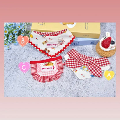 【夏セール☘️♪12％OFF】 赤い格子縞バンダナ･ネクレススタイ　４サイズ　猫スタイ　ペットスタイ　犬用スタイ　猫用スタイ  よだれかけ　ビブ